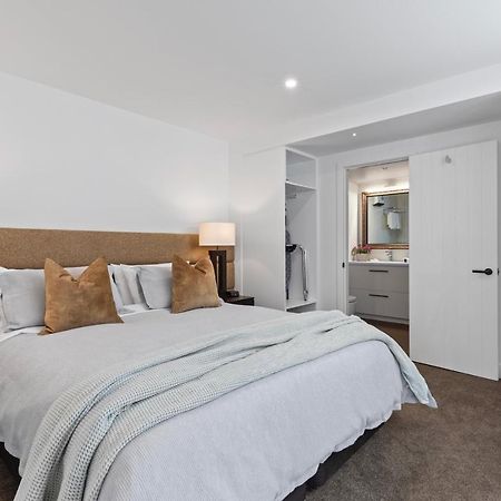 Queenstown House Lakeside エクステリア 写真